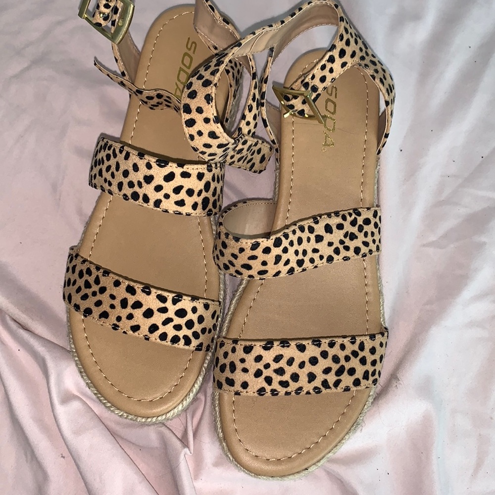 Wedge sandals
